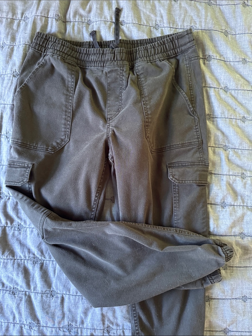 Women’s black carhartt Cargo Jogger Pants - Casual Utility Style